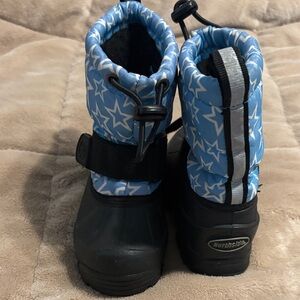 Northside Kids' Black and Blue Star Boots